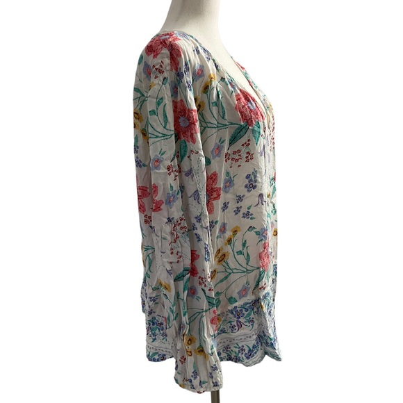 Old Navy Womens Boho Blouse Size XL Floral Print White VNeck Lightweight - Picture 2 of 8